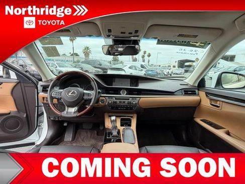 Used 2018 Lexus ES 350 w/ Navigation System Package FWD image 8