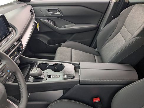 New 2026 Nissan Rogue SV FWD image 10