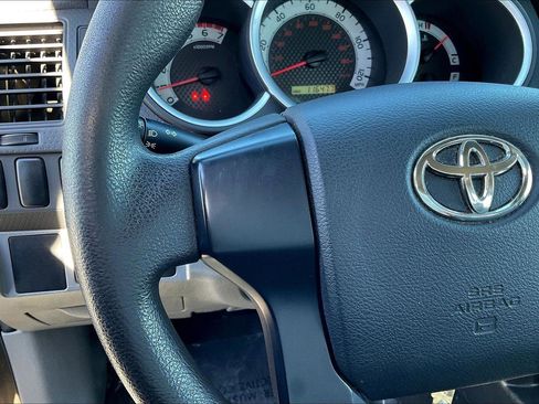 Used 2012 Toyota Tacoma 2WD Regular Cab image 18