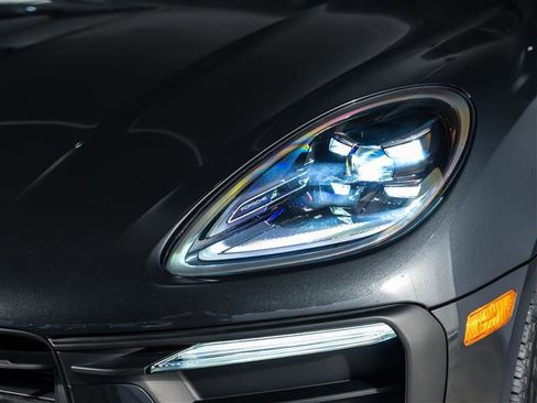 New 2025 Porsche Macan image 12