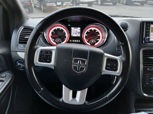 Used 2019 Dodge Grand Caravan GT image 35