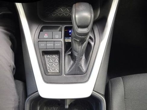 Used 2024 Toyota RAV4 LE FWD image 26