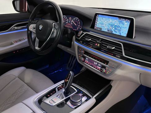 Used 2019 BMW 750i xDrive w/ M Sport Package AWD/4WD image 28