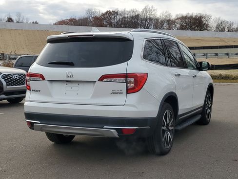 Certified 2022 Honda Pilot Elite image 3