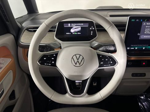 Used 2025 Volkswagen ID. Buzz 1st Edition RWD image 19