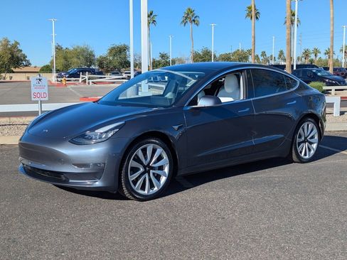 Used 2019 Tesla Model 3 Long Range image 2