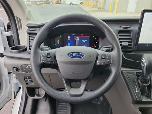 New 2025 Ford Transit 250 148 Medium Roof image 22