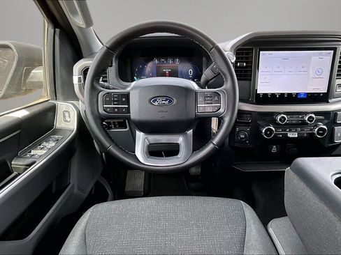 Used 2025 Ford F150 XLT w/ Equipment Group 301A Standard image 9