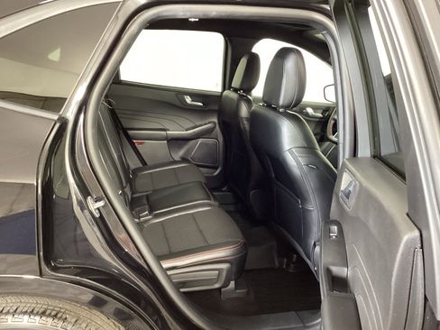 Used 2024 Ford Escape ST-Line w/ Tech Pack #1 AWD/4WD image 11
