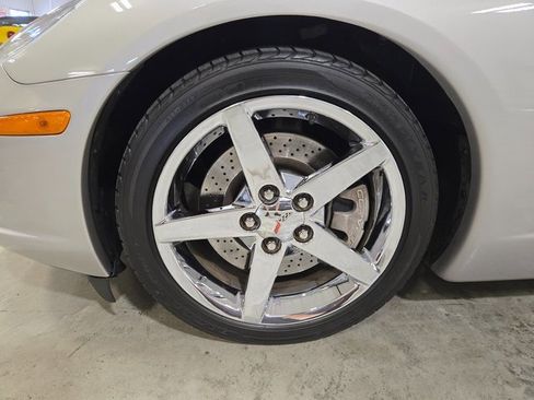 Used 2007 Chevrolet Corvette Coupe w/ Preferred Equipment Group image 31