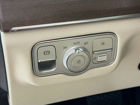 New 2026 Mercedes-Benz GLE 350 4MATIC image 11