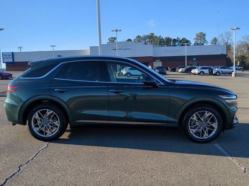 Used 2022 Genesis GV70 2.5T w/ Advanced Package AWD/4WD image 3