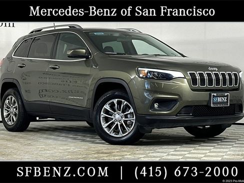 Used 2019 Jeep Cherokee Latitude Plus w/ Cold Weather Group image 1