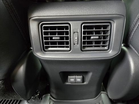 Used 2023 Toyota RAV4 XSE AWD/4WD image 16