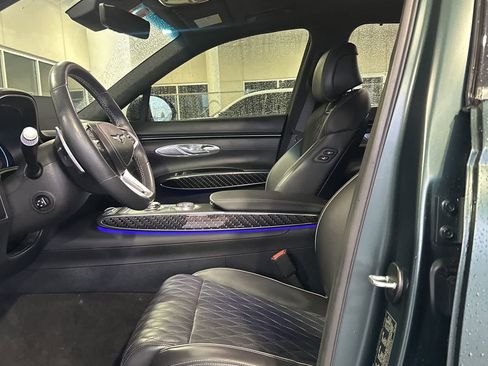 Used 2024 Genesis GV70 3.5T Sport w/ Sport Prestige Package AWD/4WD image 6