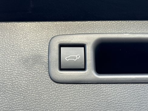 Certified 2026 Toyota Highlander XLE AWD/4WD image 13
