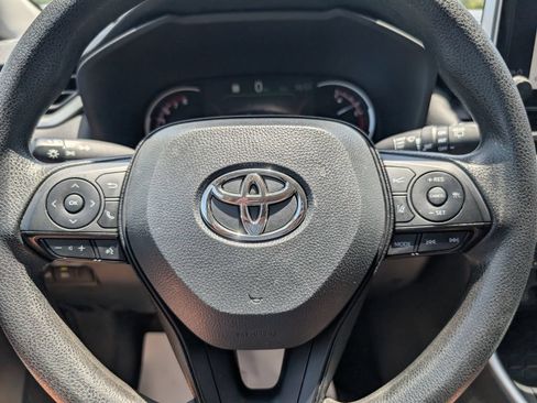 Used 2023 Toyota RAV4 XLE FWD image 20