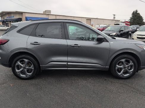 Used 2023 Ford Escape ST-Line w/ Tech Pack #1 image 9