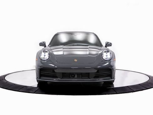 Certified 2025 Porsche 911 Carrera image 10