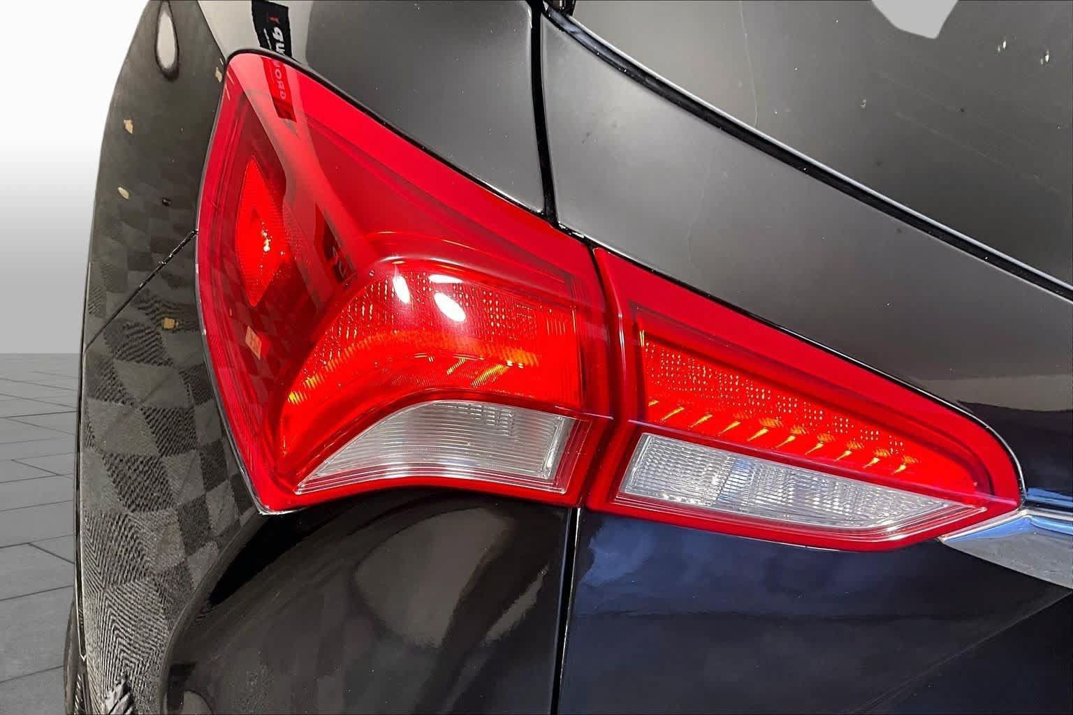 Certified 2020 Buick Envision Essence FWD image 26