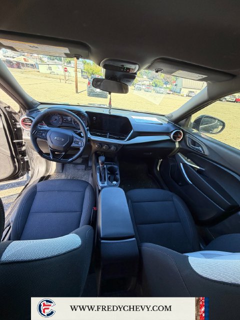 Used 2024 Chevrolet Trax RS w/ Driver Confidence Package FWD image 6