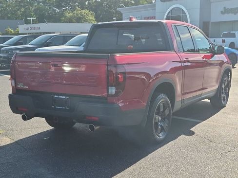 Used 2025 Honda Ridgeline Black Edition image 3