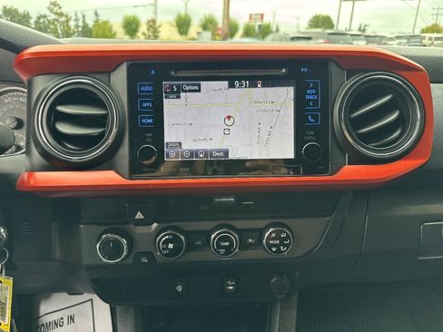 Used 2017 Toyota Tacoma TRD Sport w/ Tow Package AWD/4WD image 37