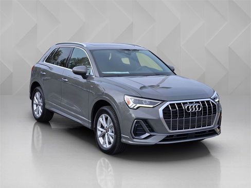 New 2025 Audi Q3 2.0T Premium Plus image 8