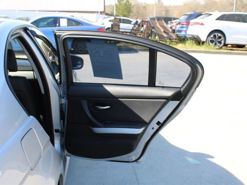 Used 2009 BMW 328i xDrive Sedan image 27