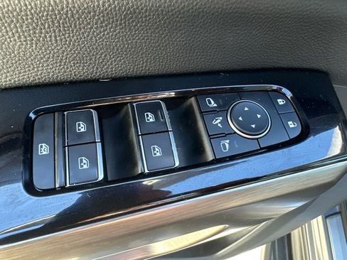 Used 2023 Nissan Pathfinder Platinum w/ Lighting Package (N93) image 27