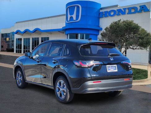 New 2026 Honda HR-V LX image 4
