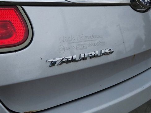 Used 2011 Ford Taurus Limited image 6