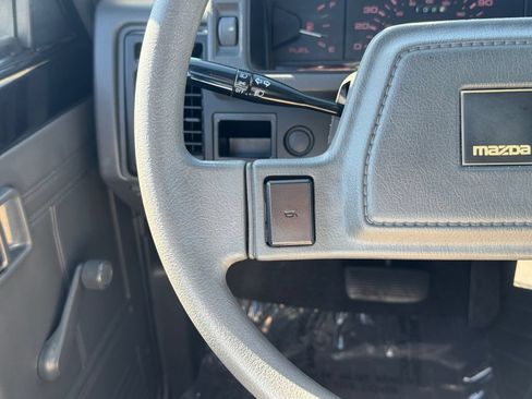 Used 1990 MAZDA B-Series Pickup 2WD Regular Cab B2200 image 10