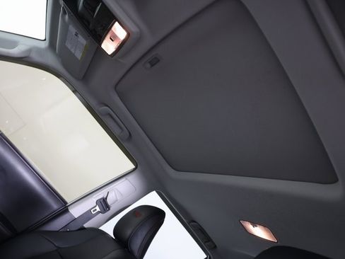 Used 2021 Toyota 4Runner TRD Off-Road Premium image 7