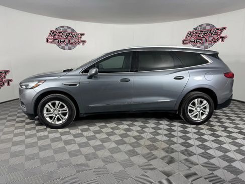 Used 2018 Buick Enclave Essence image 4
