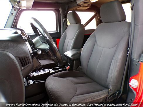 Used 2015 Jeep Wrangler Sport AWD/4WD image 16