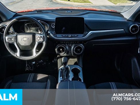 Used 2025 Chevrolet Blazer LT image 23