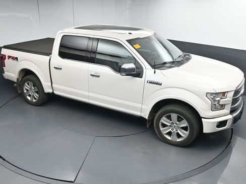 Used 2015 Ford F150 Platinum w/ Equipment Group 701A Luxury image 43