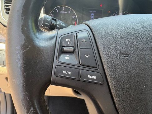 Used 2014 Kia Cadenza Premium FWD image 19