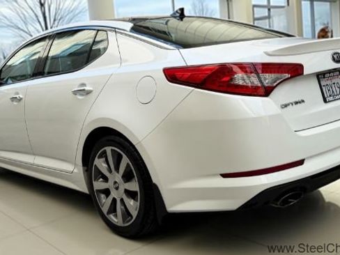 Used 2013 Kia Optima SX w/ Premium Touring Pkg image 3