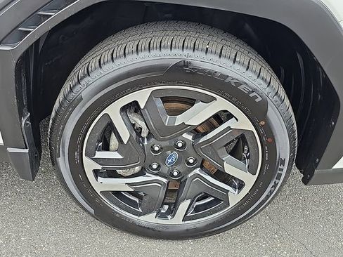 Used 2025 Subaru Forester Limited image 8