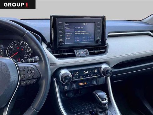 Certified 2019 Toyota RAV4 XLE Premium FWD image 7