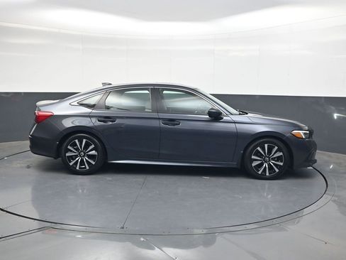 Used 2024 Honda Civic EX image 3