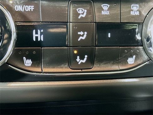 Used 2023 Chevrolet TrailBlazer LT w/ Convenience Package image 17