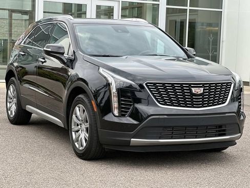 Used 2023 Cadillac XT4 Premium Luxury AWD/4WD image 6