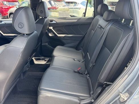 Used 2023 Volkswagen Tiguan SE R-Line AWD/4WD image 12