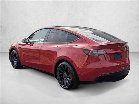 Used 2022 Tesla Model Y Performance image 8