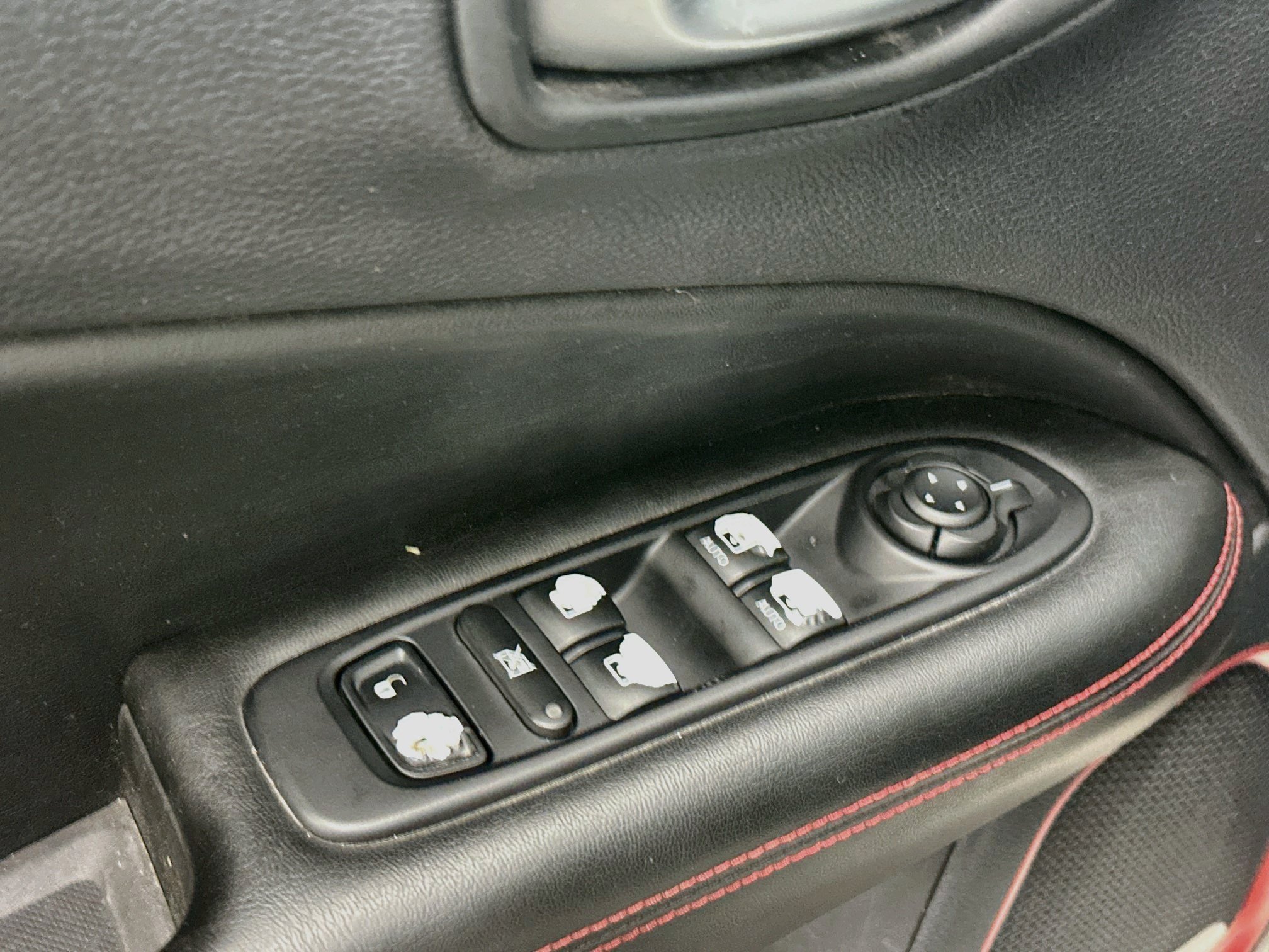 Used 2018 Jeep Compass Trailhawk w/ Navigation Group AWD/4WD image 15