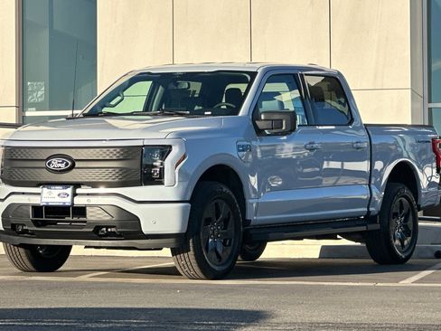 New 2025 Ford F150 Lightning Flash image 7