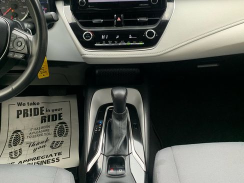 Used 2022 Toyota Corolla SE image 11